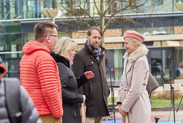Sázení stromů s Výborem dobré vůle - Nadace Olgy Havlové v Trutnově