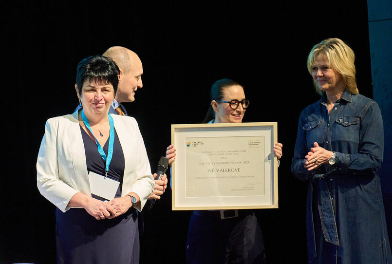 Vrchní sestra hospice převzala z rukou první dámy významné ocenění