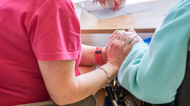 Nadační fond Škoda Auto pomáhá zajistit péči Mobilního hospice Anežky České